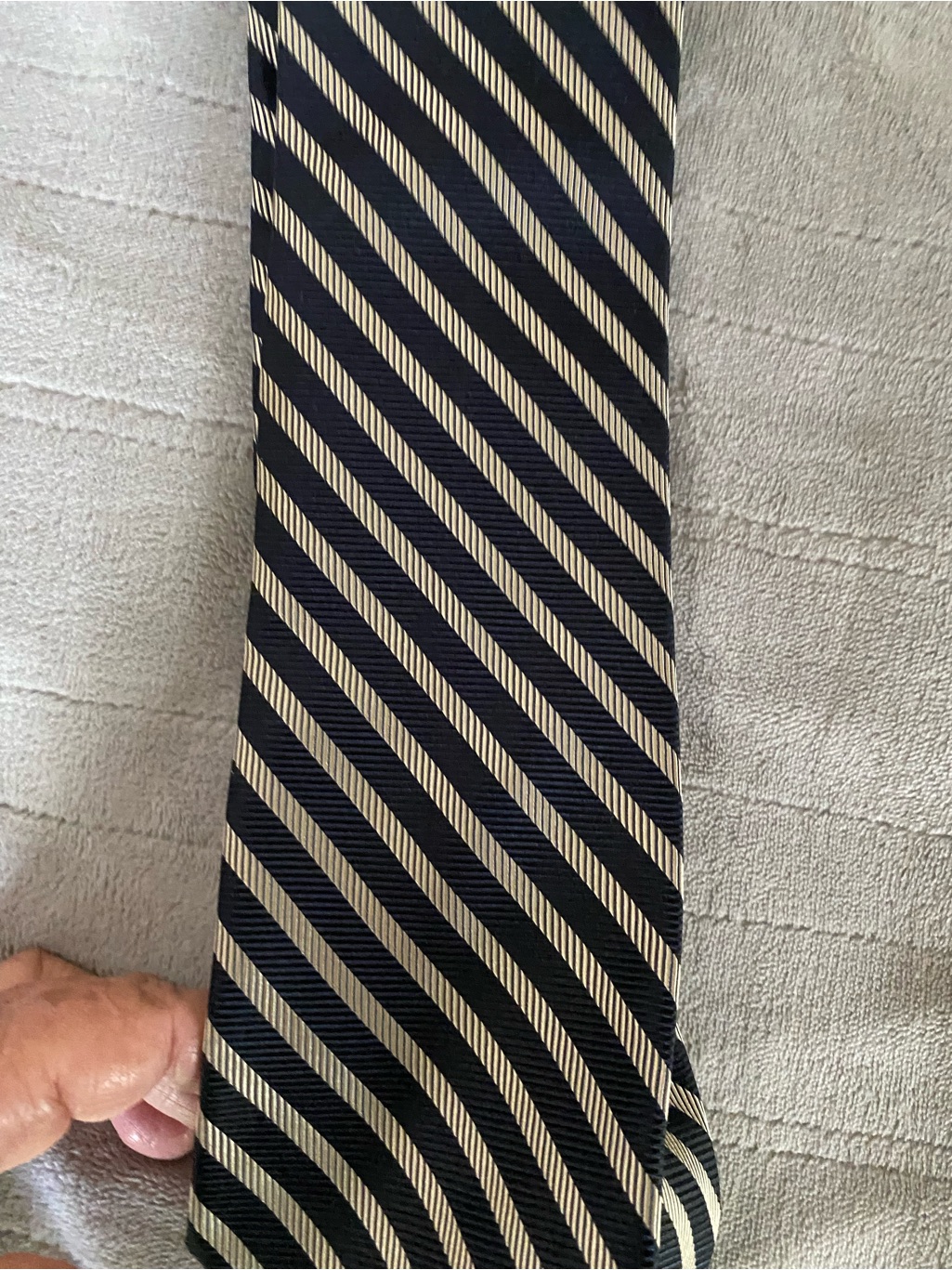 Classic Navy  Cream Diagonal Stripe Silk Tie